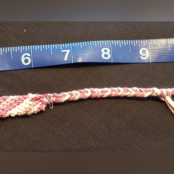 Pink friendship bracelet made from hemp - Picture 4 of 4